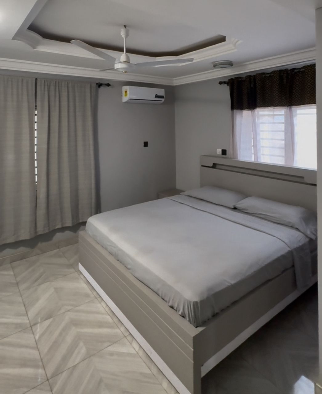 Single AC